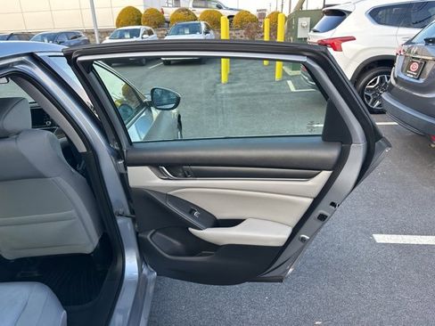 Used 2020 Honda Accord LX image 37