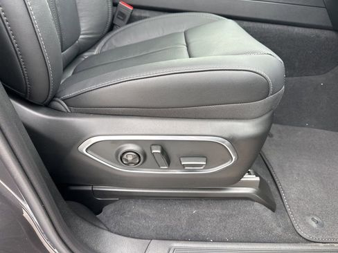 New 2025 Jeep Wagoneer Series II w/ Convenience Group I image 63