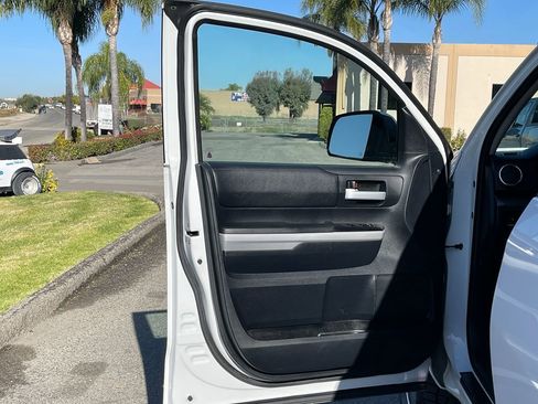 Used 2018 Toyota Tundra SR5 image 18