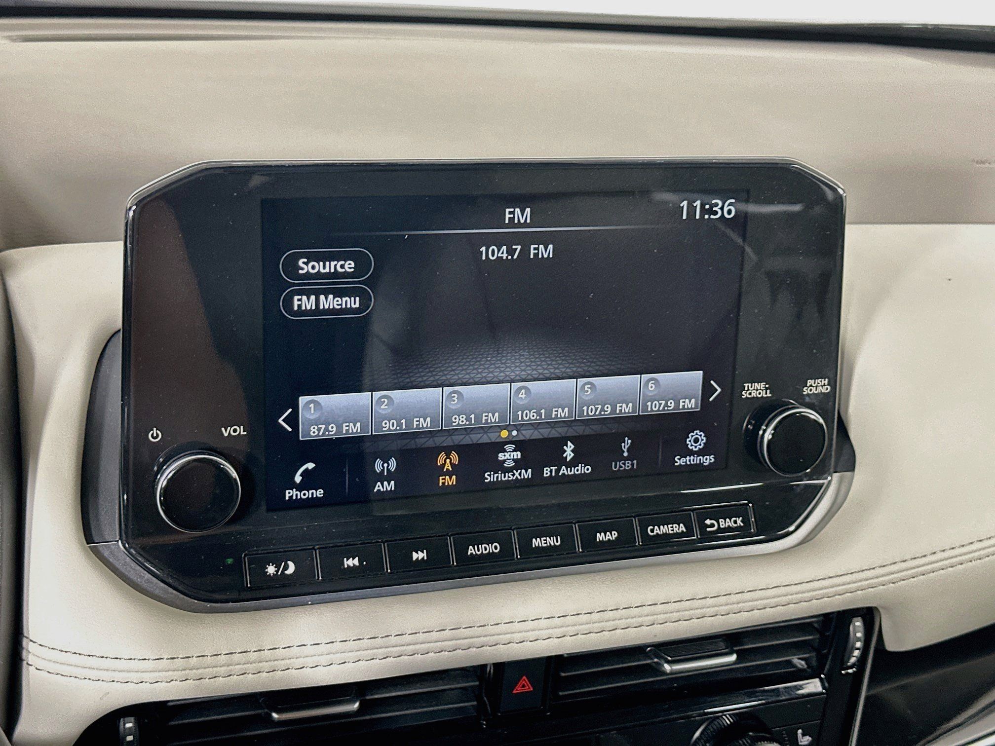 Used 2023 Nissan Rogue SL w/ SL Premium Package FWD image 19