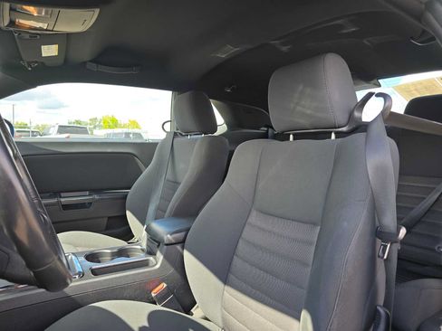 Used 2010 Dodge Challenger R/T RWD image 18