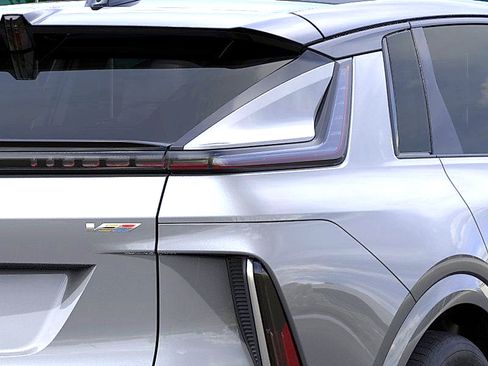 New 2026 Cadillac Lyriq V AWD/4WD image 11