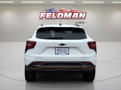 Used 2025 Chevrolet Trax ACTIV w/ Driver Confidence Package FWD image 4