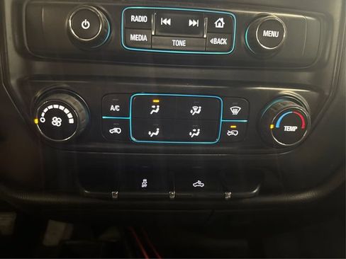 Used 2015 Chevrolet Silverado 2500 W/T AWD/4WD image 31