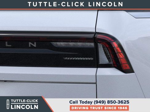 New 2025 Lincoln Navigator Black Label image 21