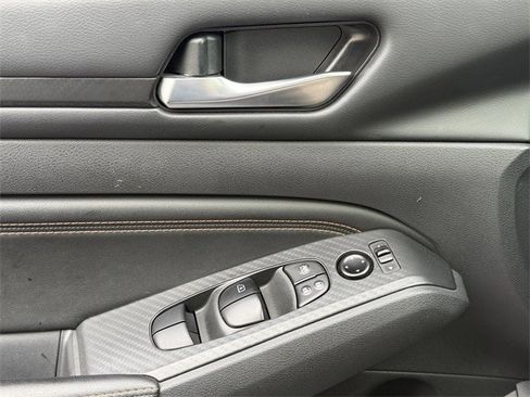 Used 2022 Nissan Altima 2.5 SR w/ Midnight Edition Package image 24