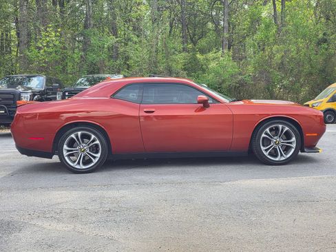 Used 2020 Dodge Challenger GT w/ Plus Package RWD image 8