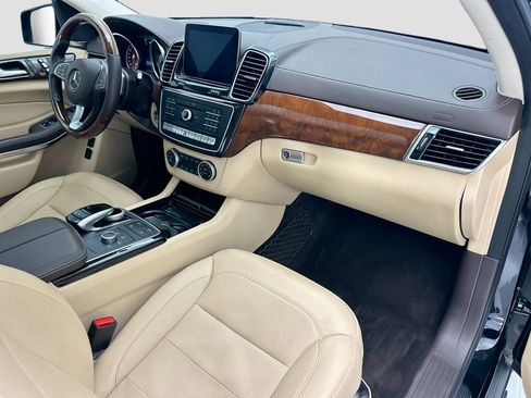 Used 2019 Mercedes-Benz GLS 550 4MATIC image 16