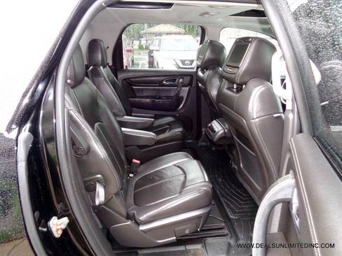 Used 2017 GMC Acadia Limited SLT AWD/4WD image 28