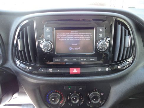 Used 2019 RAM ProMaster City Tradesman SLT image 6