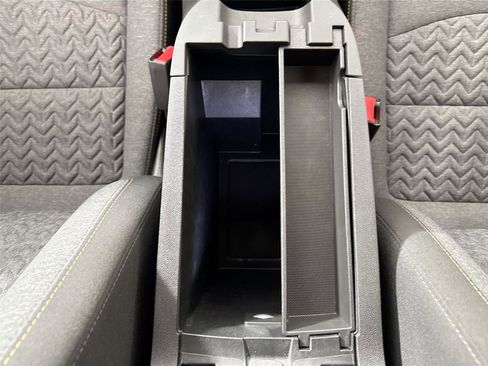 Used 2023 Chevrolet Equinox LT image 33