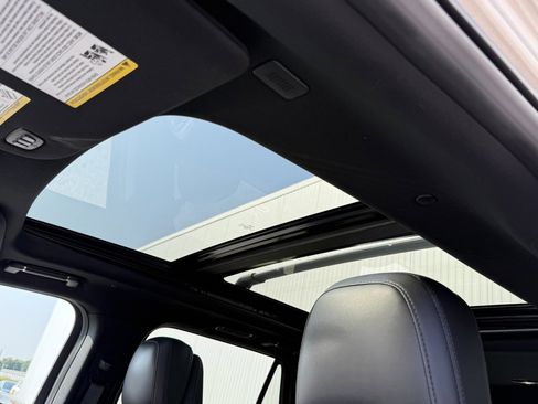 Used 2020 Lincoln Navigator Reserve w/ Luxury Package image 11