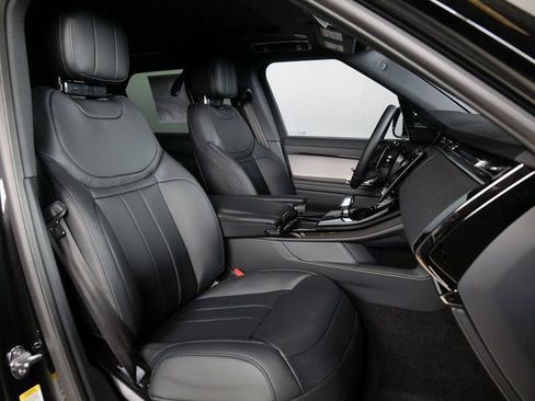 New 2026 Land Rover Range Rover Sport Dynamic SE AWD/4WD image 3