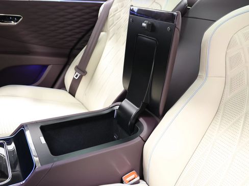 Used 2022 Bentley Flying Spur V8 AWD/4WD image 81
