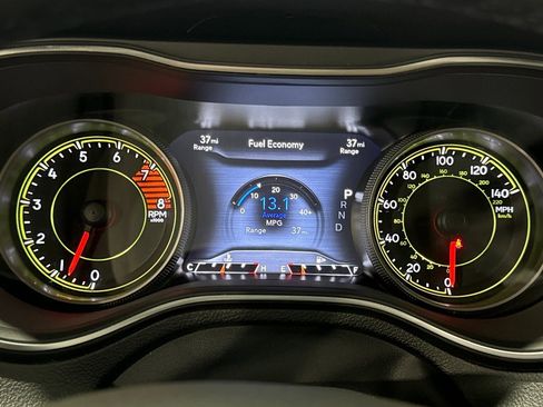 Used 2022 Jeep Cherokee Trailhawk w/ Trailer Tow Group image 7