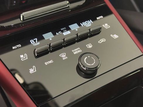 New 2026 Porsche Cayenne Coupe image 32