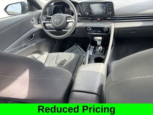Used 2023 Hyundai Elantra SEL image 36