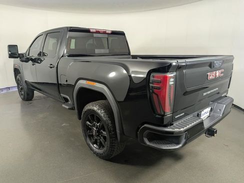 Used 2025 GMC Sierra 2500 AT4 w/ Technology Package image 6