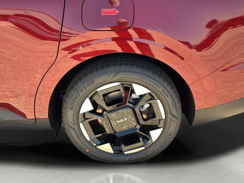 New 2026 Kia Carnival EX FWD image 40