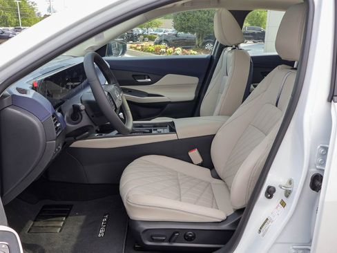 New 2026 Nissan Sentra SL image 7