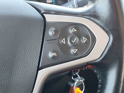 Used 2022 Chevrolet Colorado LT w/ Fleet Safety Package image 28