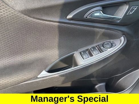 Used 2024 Chevrolet Malibu LT image 12