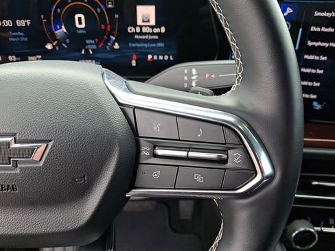 Certified 2025 Chevrolet Traverse Z71 w/ Driver Confidence Package AWD/4WD image 22