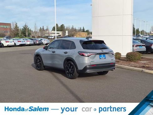 Used 2023 Honda HR-V Sport image 4