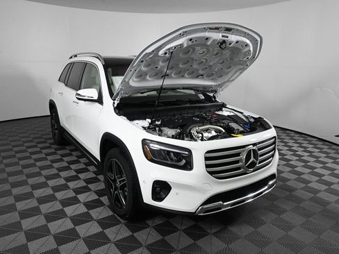 New 2026 Mercedes-Benz GLB 250 4MATIC image 34