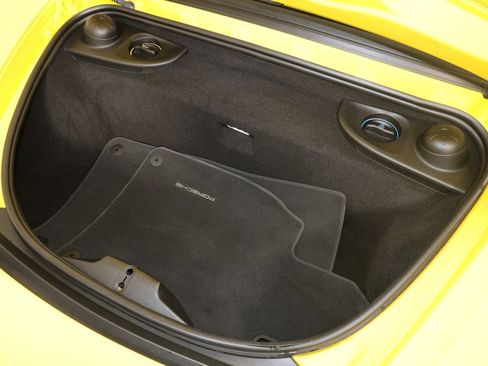 Used 2019 Porsche 718 Boxster image 16