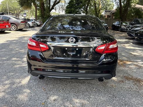 Used 2017 Nissan Altima 2.5 SV FWD image 4
