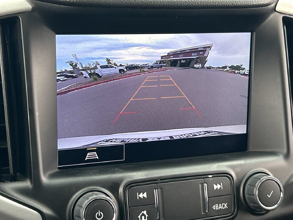 Used 2023 GMC Terrain SLT FWD image 15