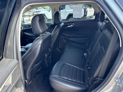 Used 2022 Ford Edge SEL AWD/4WD image 10
