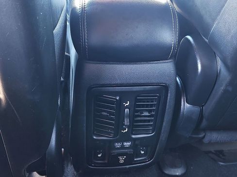 Used 2021 Dodge Durango GT image 19