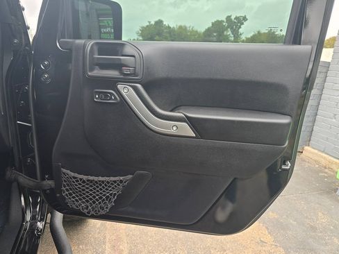 Used 2014 Jeep Wrangler Sport w/ Quick Order Package 24S AWD/4WD image 18