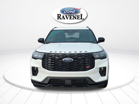 New 2026 Ford Explorer ST w/ Sun And Sound Package image 9