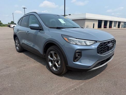 Used 2025 Ford Escape ST-Line Select w/ Tech Pack #1 AWD/4WD image 3