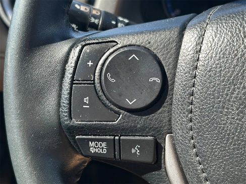 Used 2018 Toyota RAV4 XLE image 35