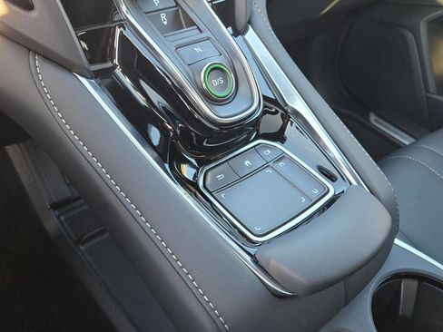 Certified 2025 Acura RDX SH-AWD image 30