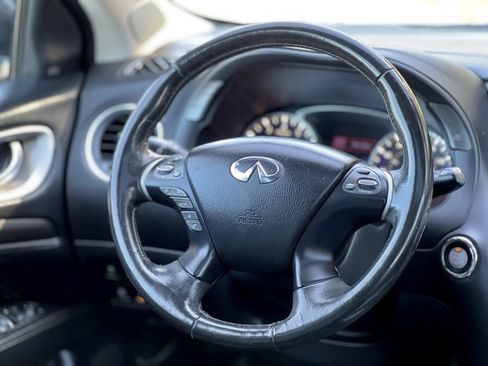 Used 2019 INFINITI QX60 Luxe w/ Essential Package image 34