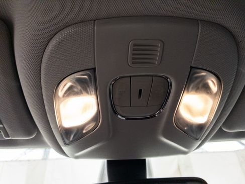 Used 2018 Jeep Compass Trailhawk image 17