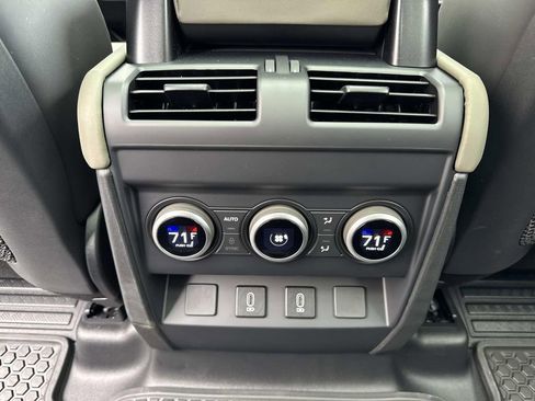 New 2026 Land Rover Defender 110 X-Dynamic SE image 16