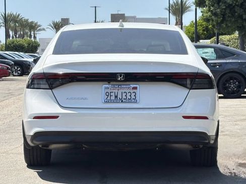 Certified 2023 Honda Accord EX image 5
