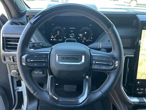 Used 2023 GMC Yukon Denali w/ Max Trailering Package image 12