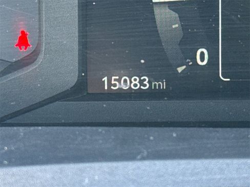 Used 2025 Toyota Tacoma SR5 image 27