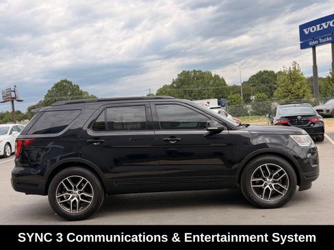 Used 2019 Ford Explorer Sport w/ Equipment Group 401A AWD/4WD image 8