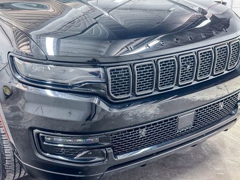 Certified 2024 Jeep Wagoneer Series II w/ Convenience Group I image 16