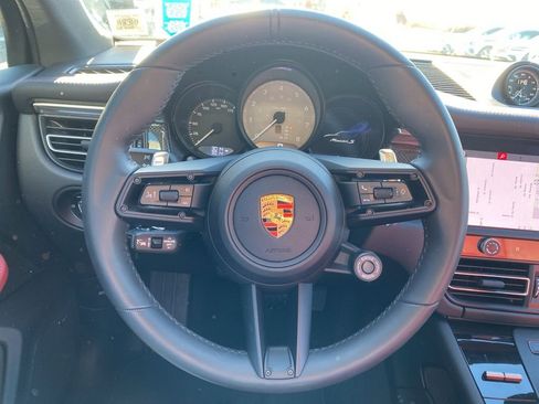 Used 2025 Porsche Macan S image 6