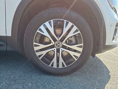 Used 2024 Mercedes-Benz GLB 250 4MATIC image 15