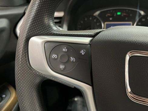 Certified 2023 GMC Acadia SLE w/ Driver Convenience Package image 27